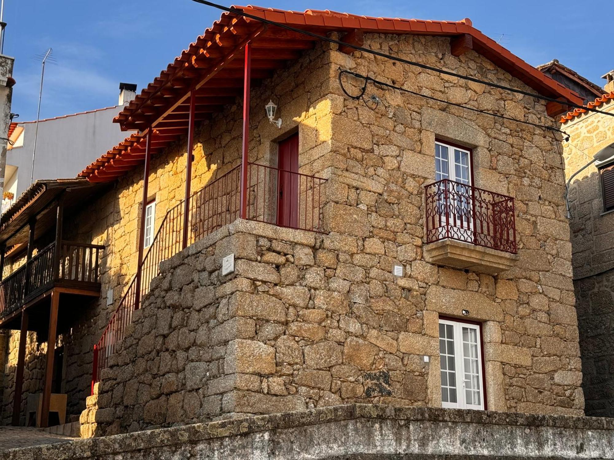 Casa Da Vila - Apartamento Duplex Alpedrinha Dış mekan fotoğraf