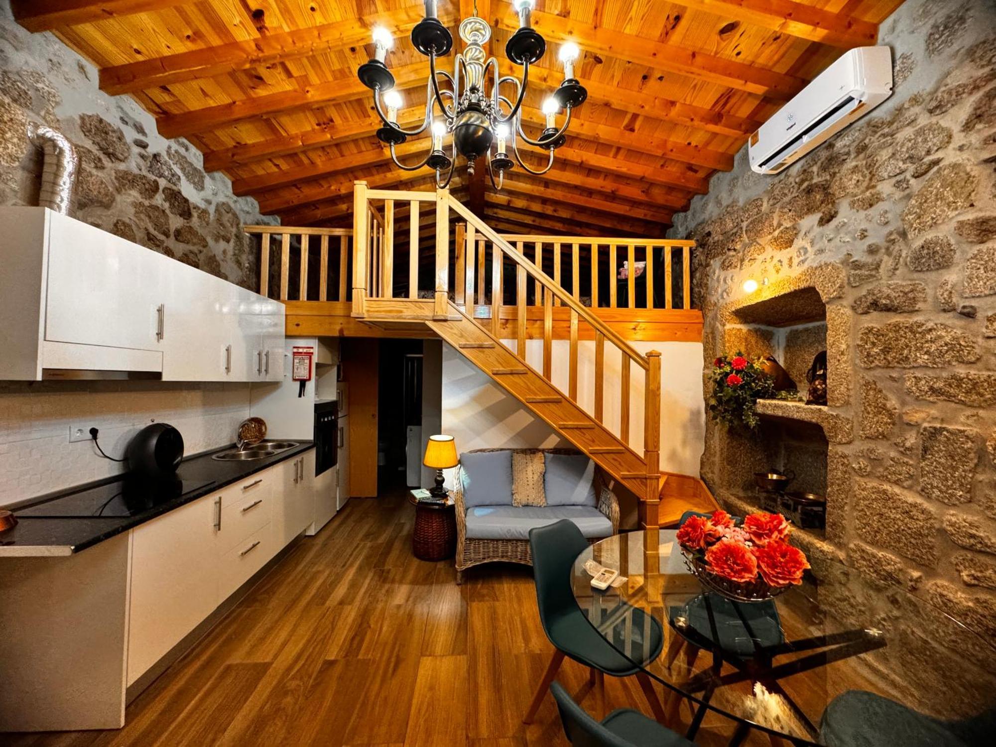 Casa Da Vila - Apartamento Duplex Alpedrinha Dış mekan fotoğraf