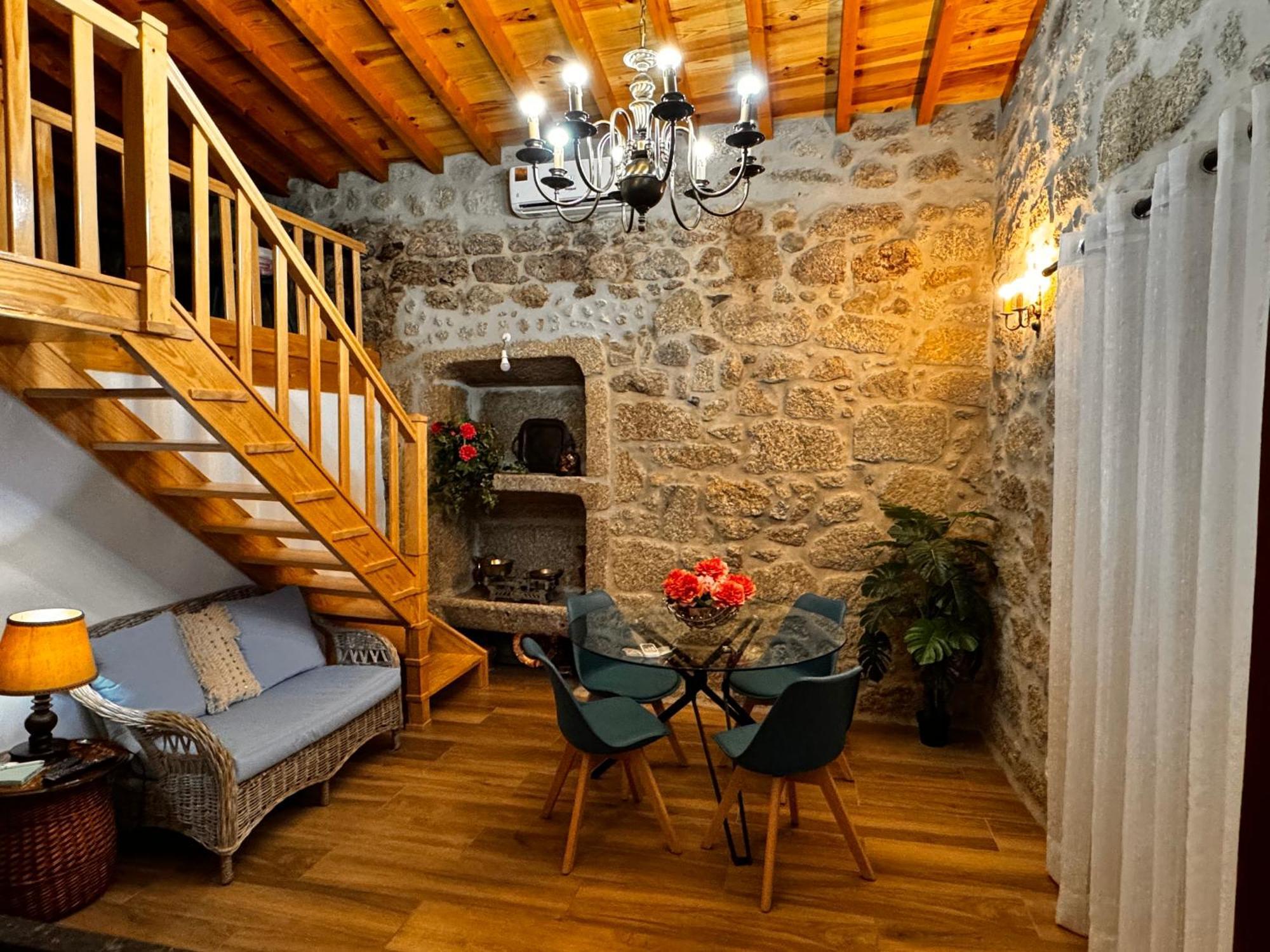 Casa Da Vila - Apartamento Duplex Alpedrinha Dış mekan fotoğraf